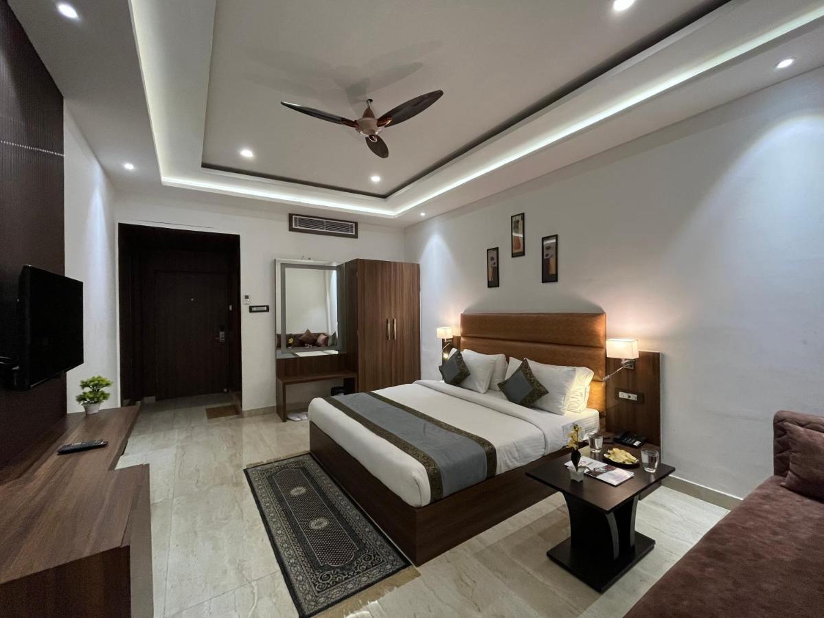 Hotel Kalawati Palace Benares Buitenkant foto
