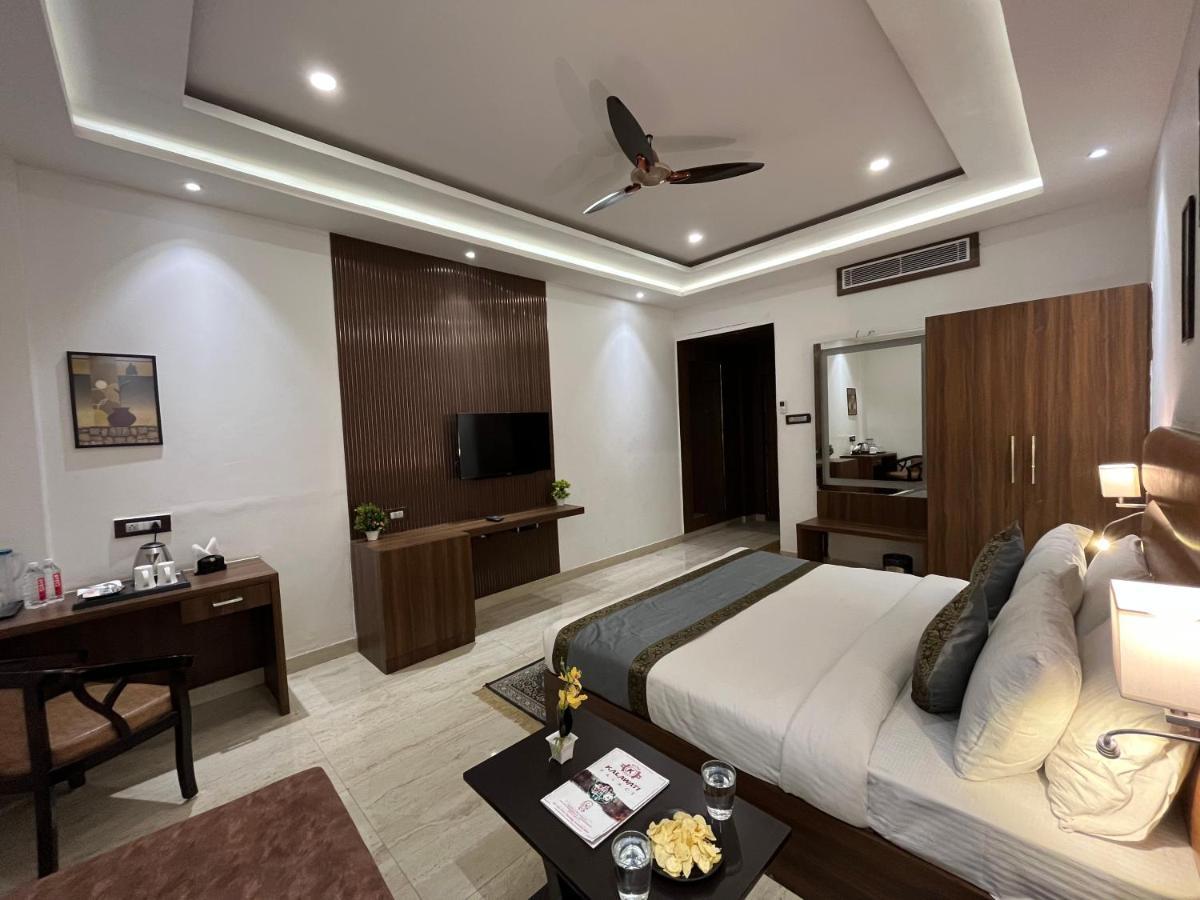 Hotel Kalawati Palace Benares Buitenkant foto