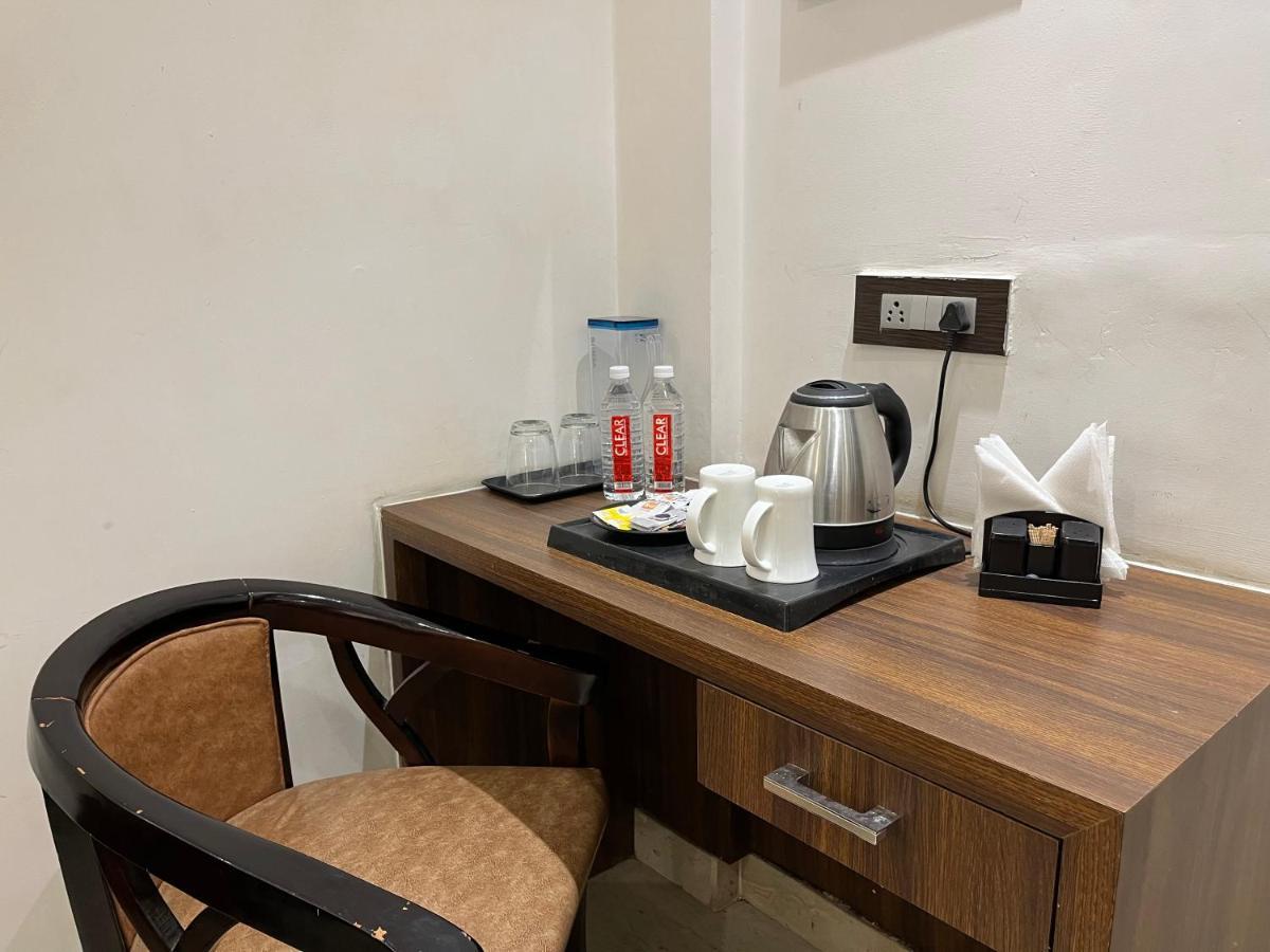 Hotel Kalawati Palace Benares Buitenkant foto